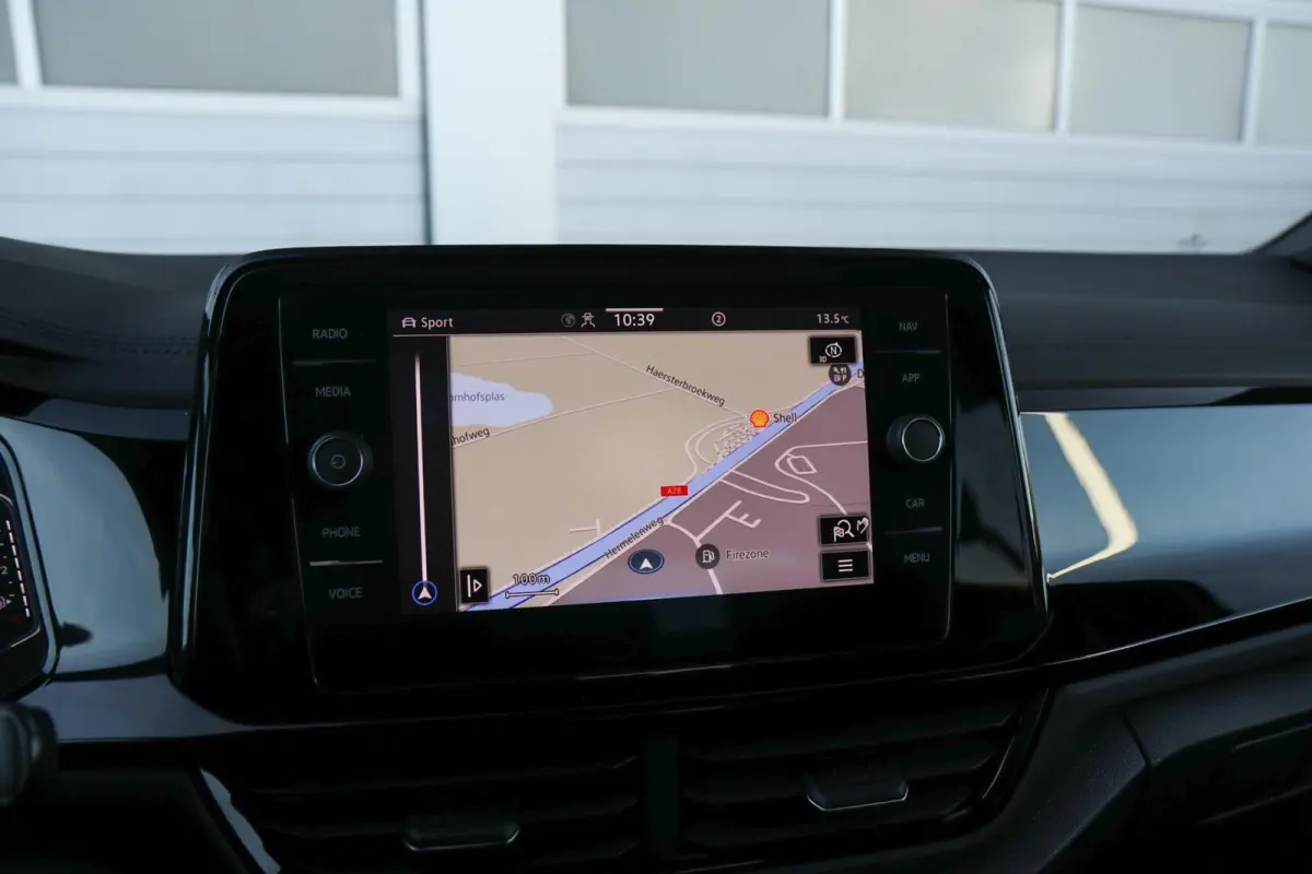 1.5 TSI 150pk DSG R-Line | Trekhaak | Achteruitrijcamera | Stoelverwarming | Navigatie