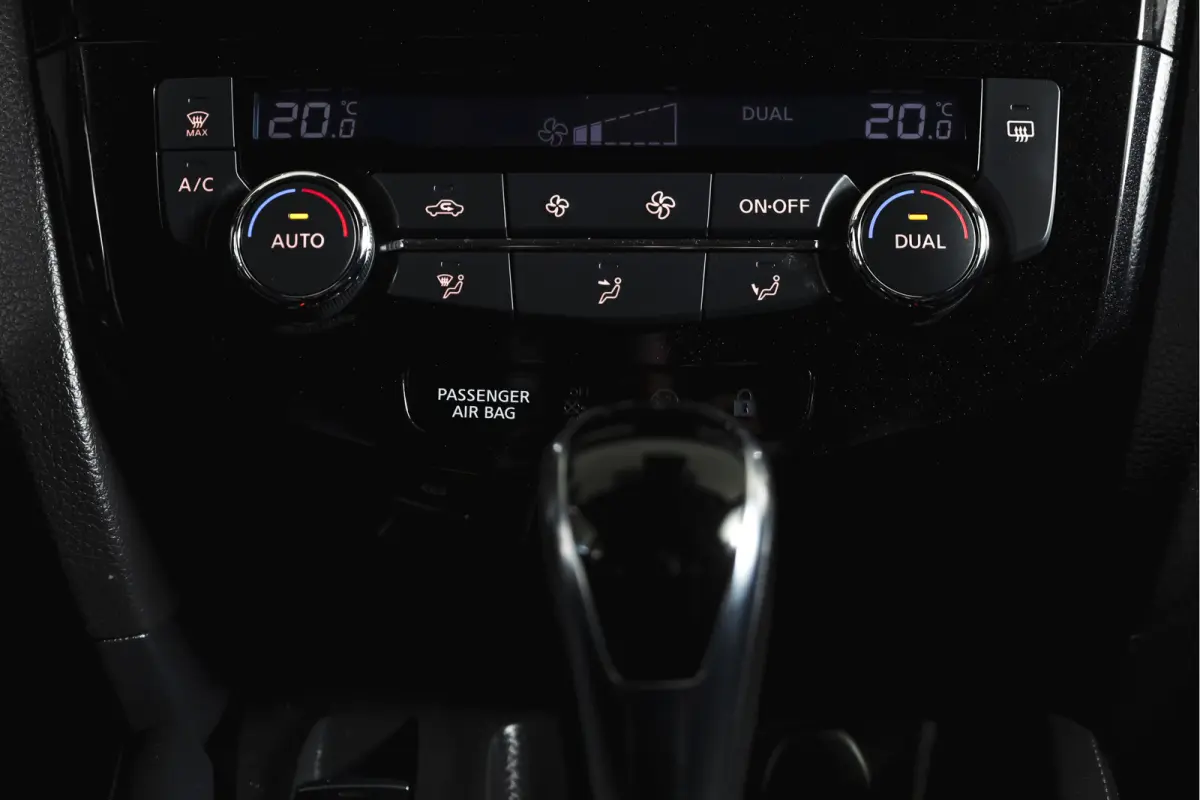 1.3 DIG-T 158 PK Premium Edition - Automaat | Trekhaak | Pano | Leder | Cruise | Elek. stoel | 360 Camera | NAV | ECC | LM 19" |