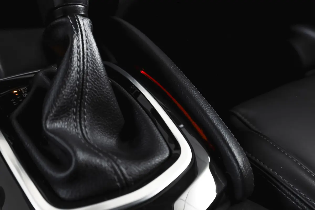 1.3 DIG-T 158 PK Premium Edition - Automaat | Trekhaak | Pano | Leder | Cruise | Elek. stoel | 360 Camera | NAV | ECC | LM 19" |