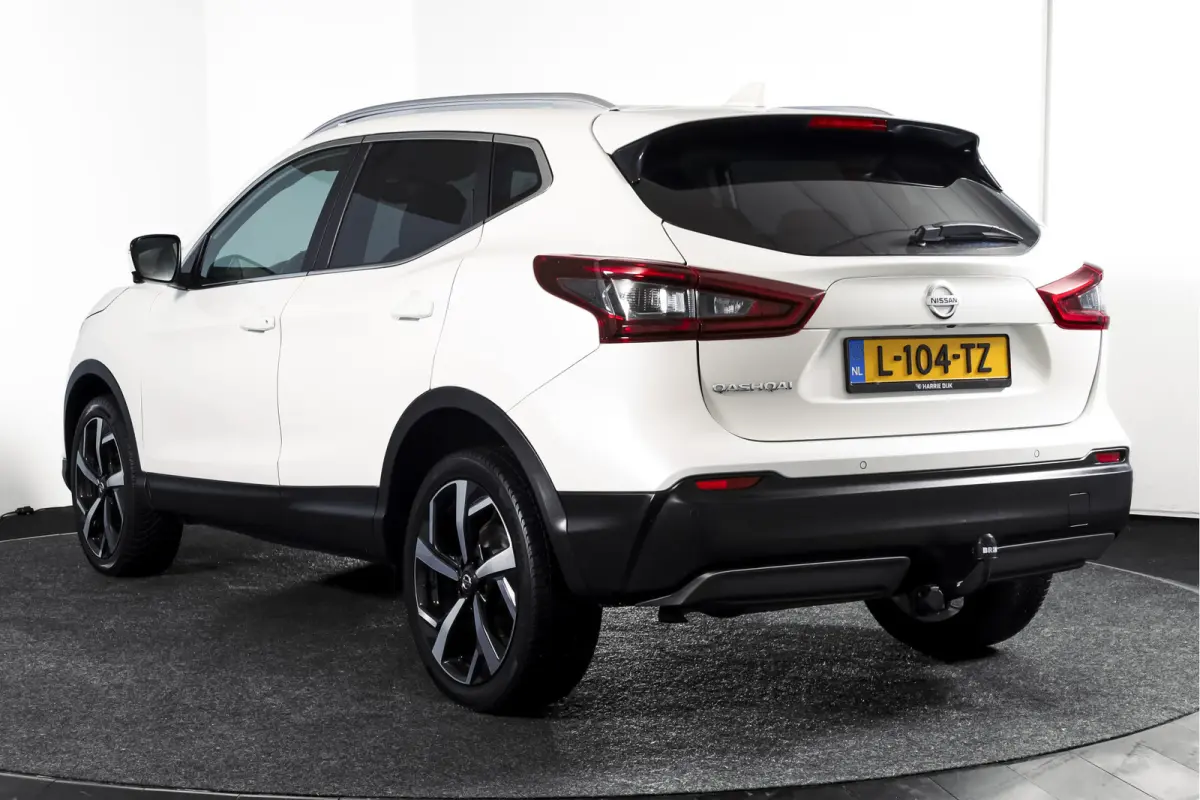 1.3 DIG-T 158 PK Premium Edition - Automaat | Trekhaak | Pano | Leder | Cruise | Elek. stoel | 360 Camera | NAV | ECC | LM 19" |