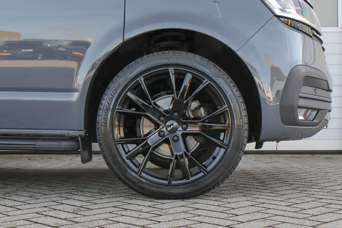 2.0 TDI 150pk DSG L2H1 30 Highline | Black Style | LED Koplampen | App Connect Navigatie | Adaptive Cruise | Achteruitrijcamera