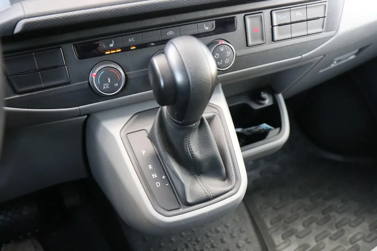 2.0 TDI 150pk DSG L2H1 30 Highline | Black Style | LED Koplampen | App Connect Navigatie | Adaptive Cruise | Achteruitrijcamera