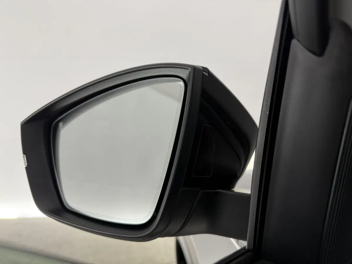 1.5 TSI Sportline | Virtual | Camera | Sfeer | Carplay | Trekhaak | Canton | Memory | Stoel/Stuurverw. | NAP