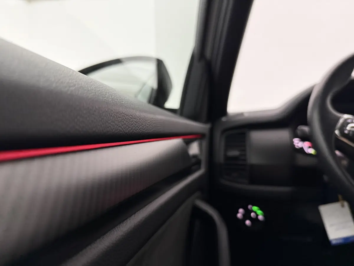 1.5 TSI Sportline | Virtual | Camera | Sfeer | Carplay | Trekhaak | Canton | Memory | Stoel/Stuurverw. | NAP