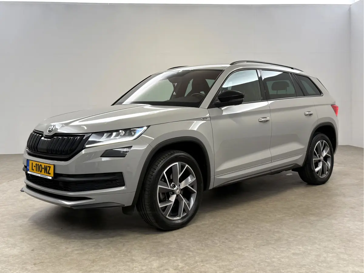 1.5 TSI Sportline | Virtual | Camera | Sfeer | Carplay | Trekhaak | Canton | Memory | Stoel/Stuurverw. | NAP