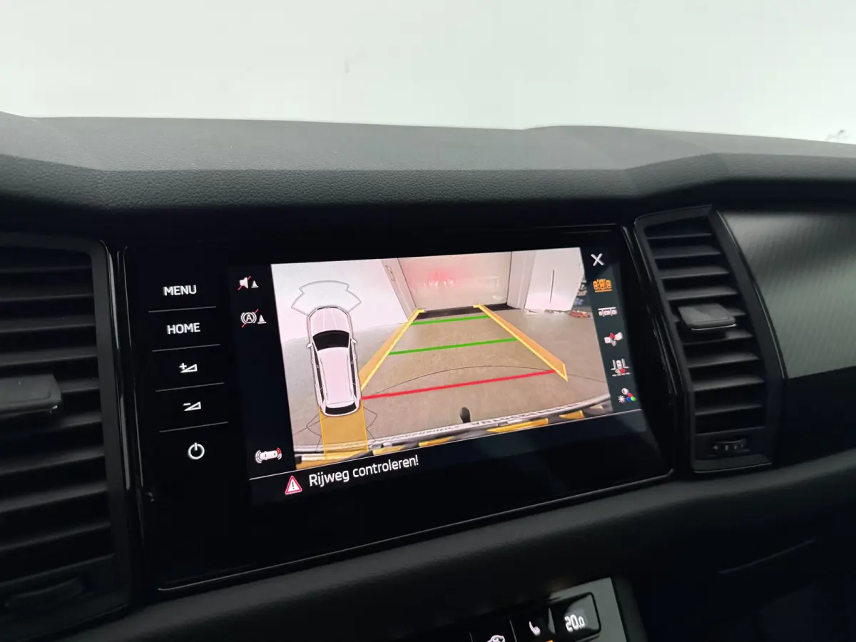 1.5 TSI Sportline | Virtual | Camera | Sfeer | Carplay | Trekhaak | Canton | Memory | Stoel/Stuurverw. | NAP