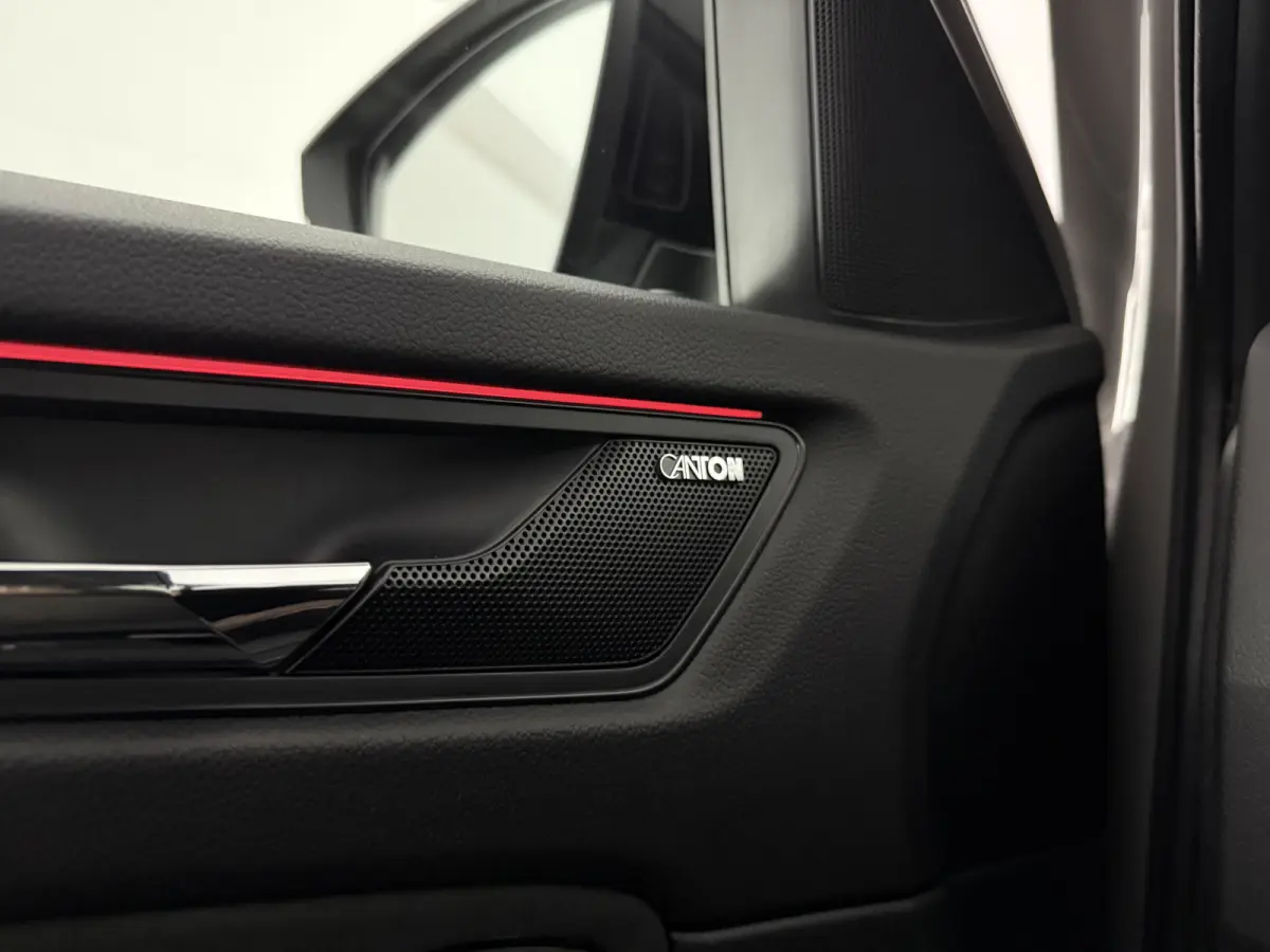 1.5 TSI Sportline | Virtual | Camera | Sfeer | Carplay | Trekhaak | Canton | Memory | Stoel/Stuurverw. | NAP