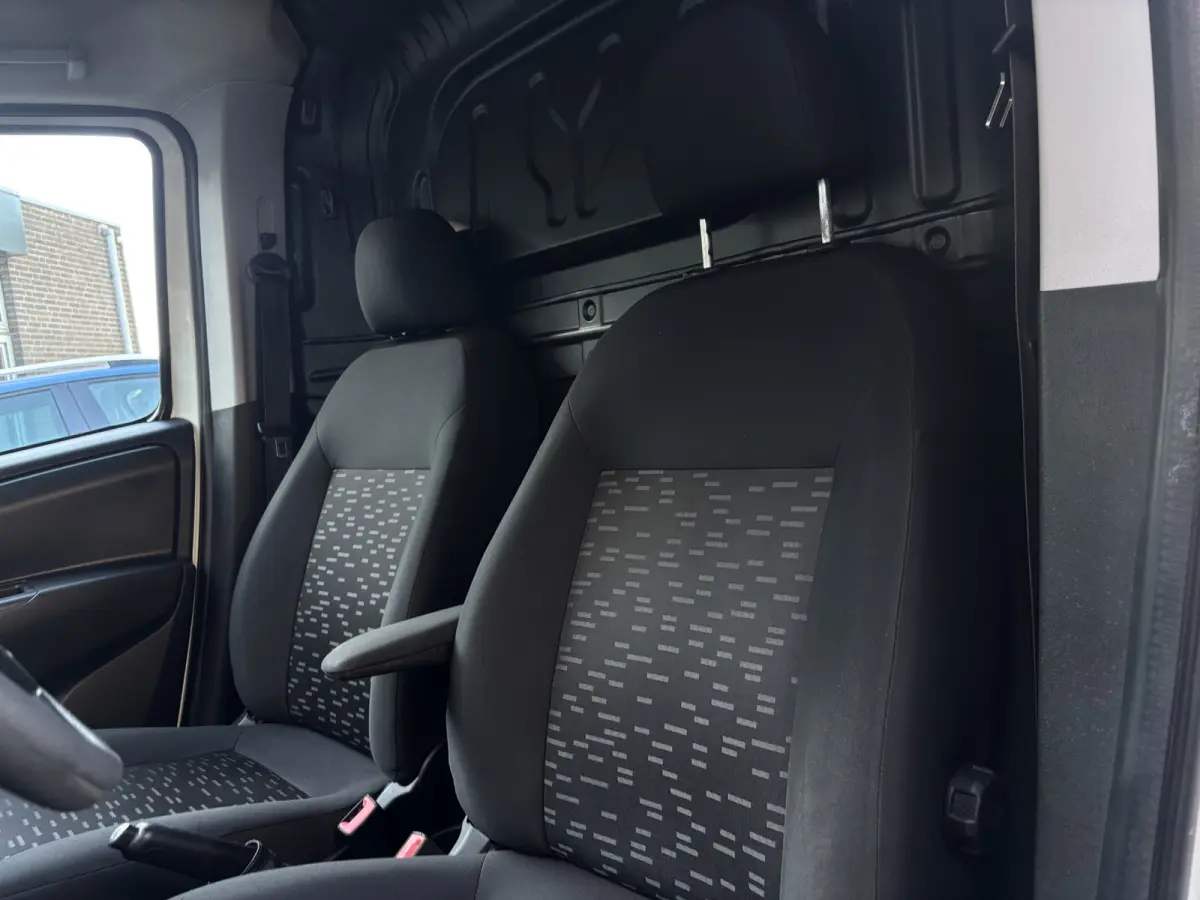 1.3 CDTi L2H1 ecoFLEX Edition Achteruitrijcamera / Apple carplay / Nette auto!