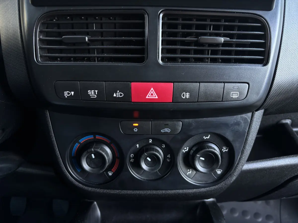 1.3 CDTi L2H1 ecoFLEX Edition Achteruitrijcamera / Apple carplay / Nette auto!