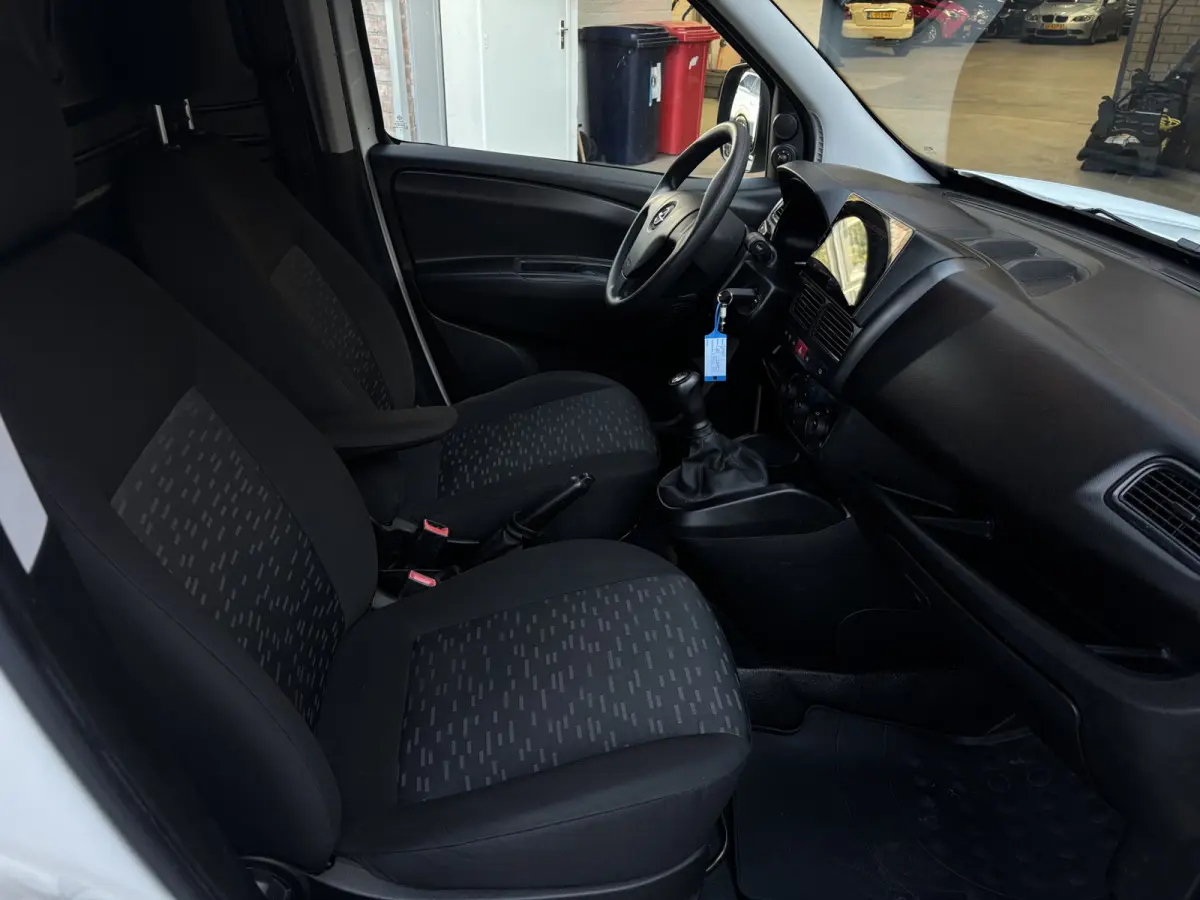 1.3 CDTi L2H1 ecoFLEX Edition Achteruitrijcamera / Apple carplay / Nette auto!