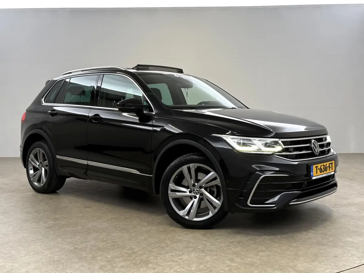 1.4 TSI eHybrid R-Line | Pano | Sfeer | Virtual | Camera | Carplay | Cruise | Stoelverw. | NAP