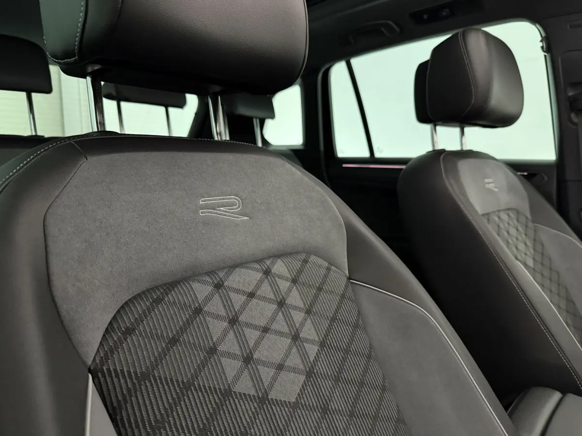 1.4 TSI eHybrid R-Line | Pano | Sfeer | Virtual | Camera | Carplay | Cruise | Stoelverw. | NAP
