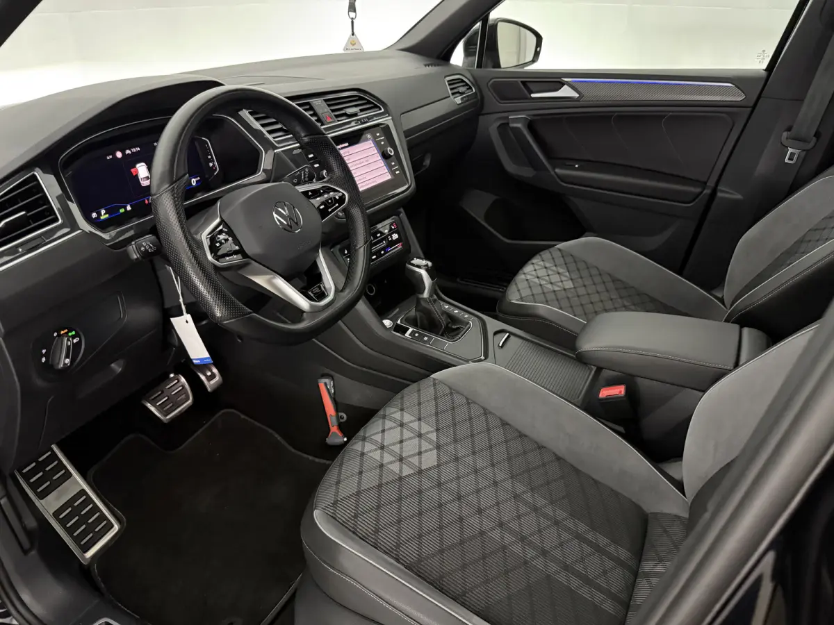 1.4 TSI eHybrid R-Line | Pano | Sfeer | Virtual | Camera | Carplay | Cruise | Stoelverw. | NAP