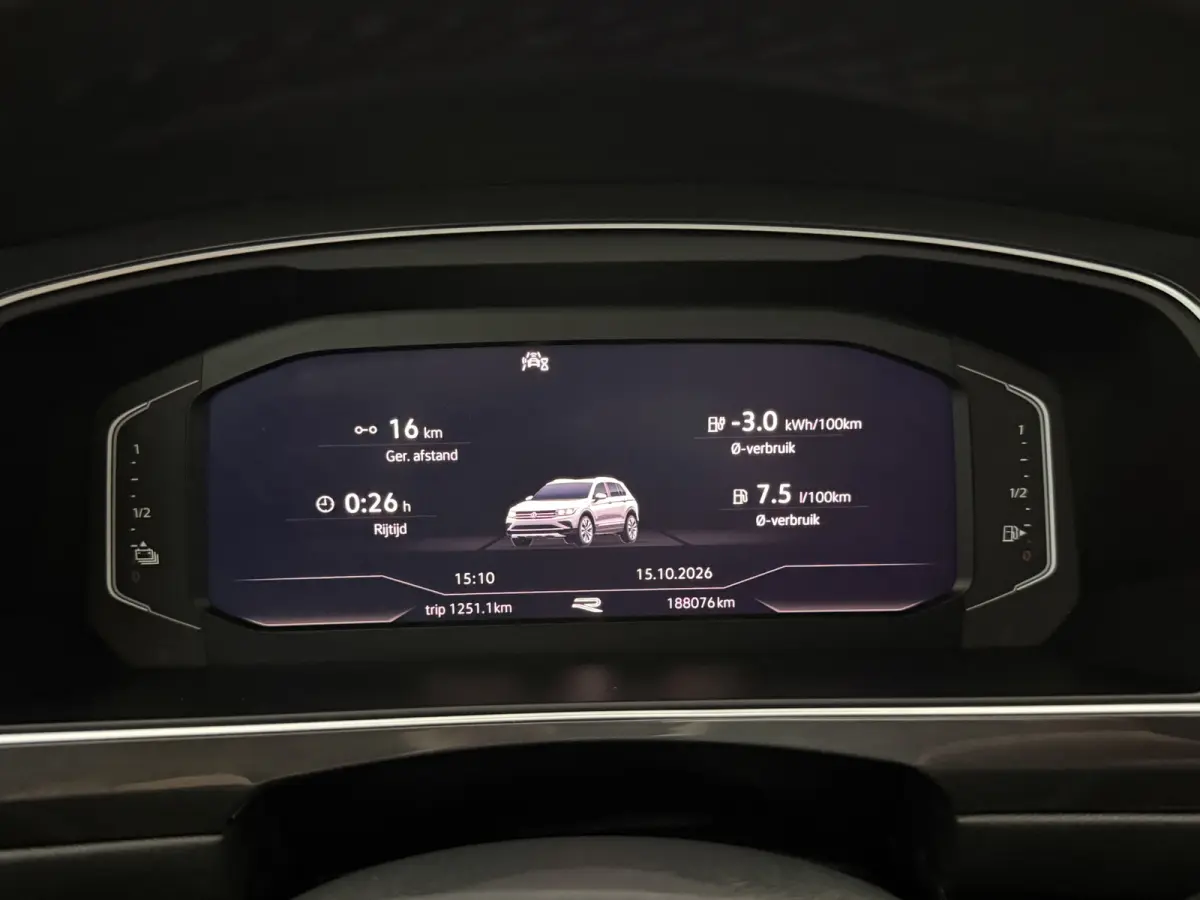 1.4 TSI eHybrid R-Line | Pano | Sfeer | Virtual | Camera | Carplay | Cruise | Stoelverw. | NAP