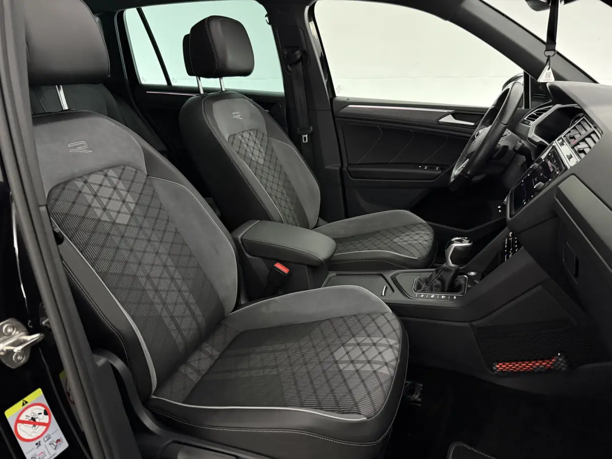 1.4 TSI eHybrid R-Line | Pano | Sfeer | Virtual | Camera | Carplay | Cruise | Stoelverw. | NAP