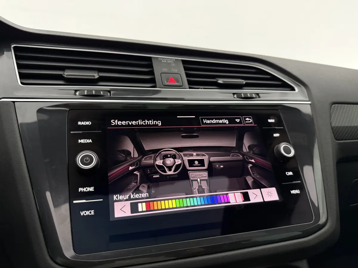 1.4 TSI eHybrid R-Line | Pano | Sfeer | Virtual | Camera | Carplay | Cruise | Stoelverw. | NAP
