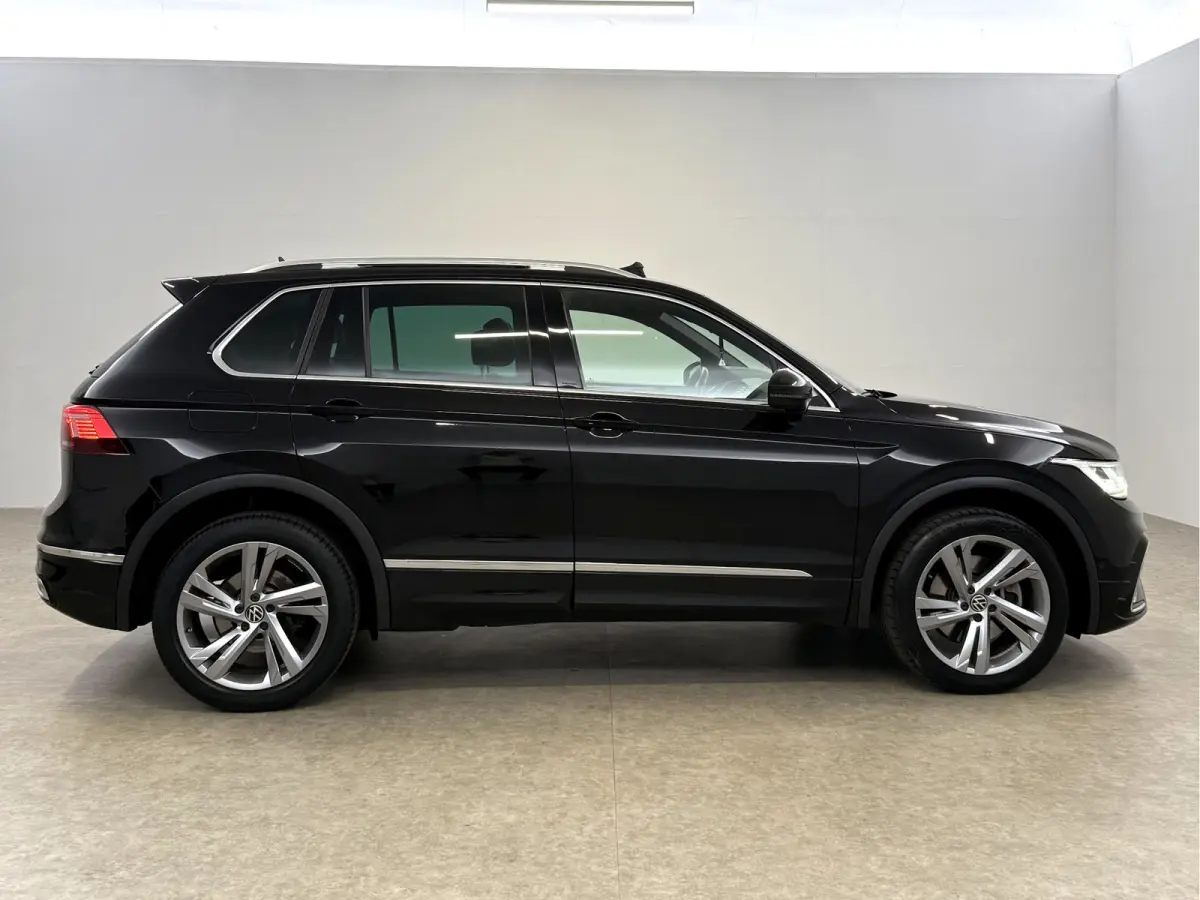 1.4 TSI eHybrid R-Line | Pano | Sfeer | Virtual | Camera | Carplay | Cruise | Stoelverw. | NAP
