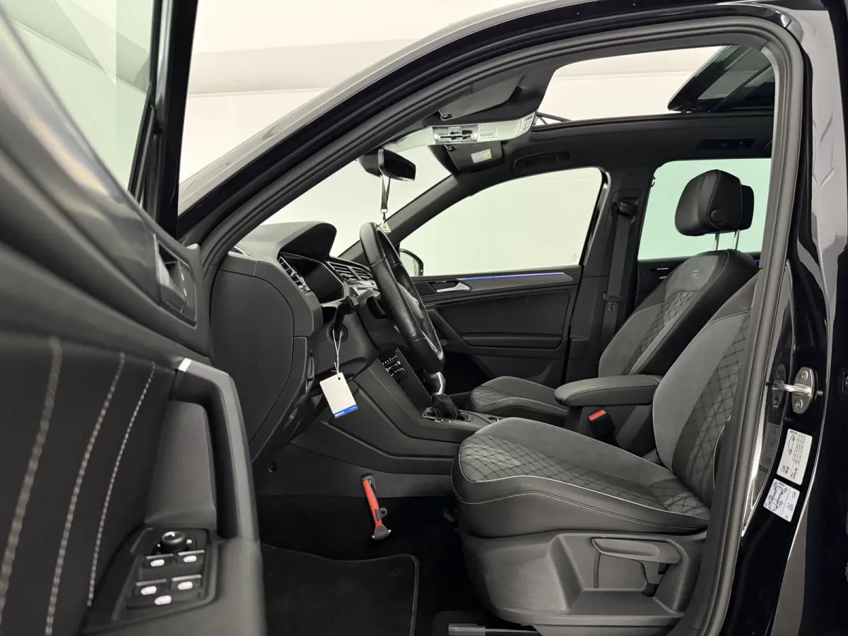 1.4 TSI eHybrid R-Line | Pano | Sfeer | Virtual | Camera | Carplay | Cruise | Stoelverw. | NAP