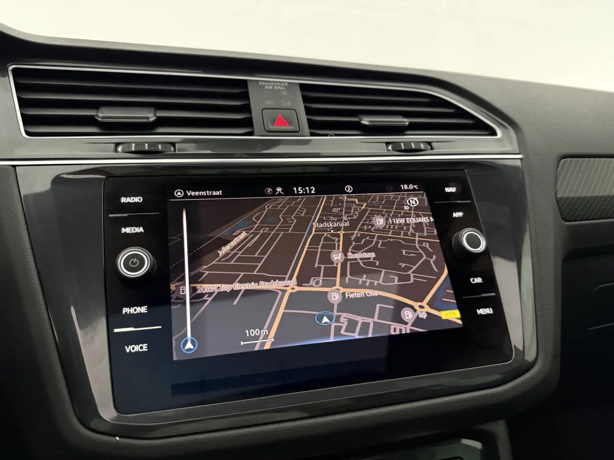 1.4 TSI eHybrid R-Line | Pano | Sfeer | Virtual | Camera | Carplay | Cruise | Stoelverw. | NAP