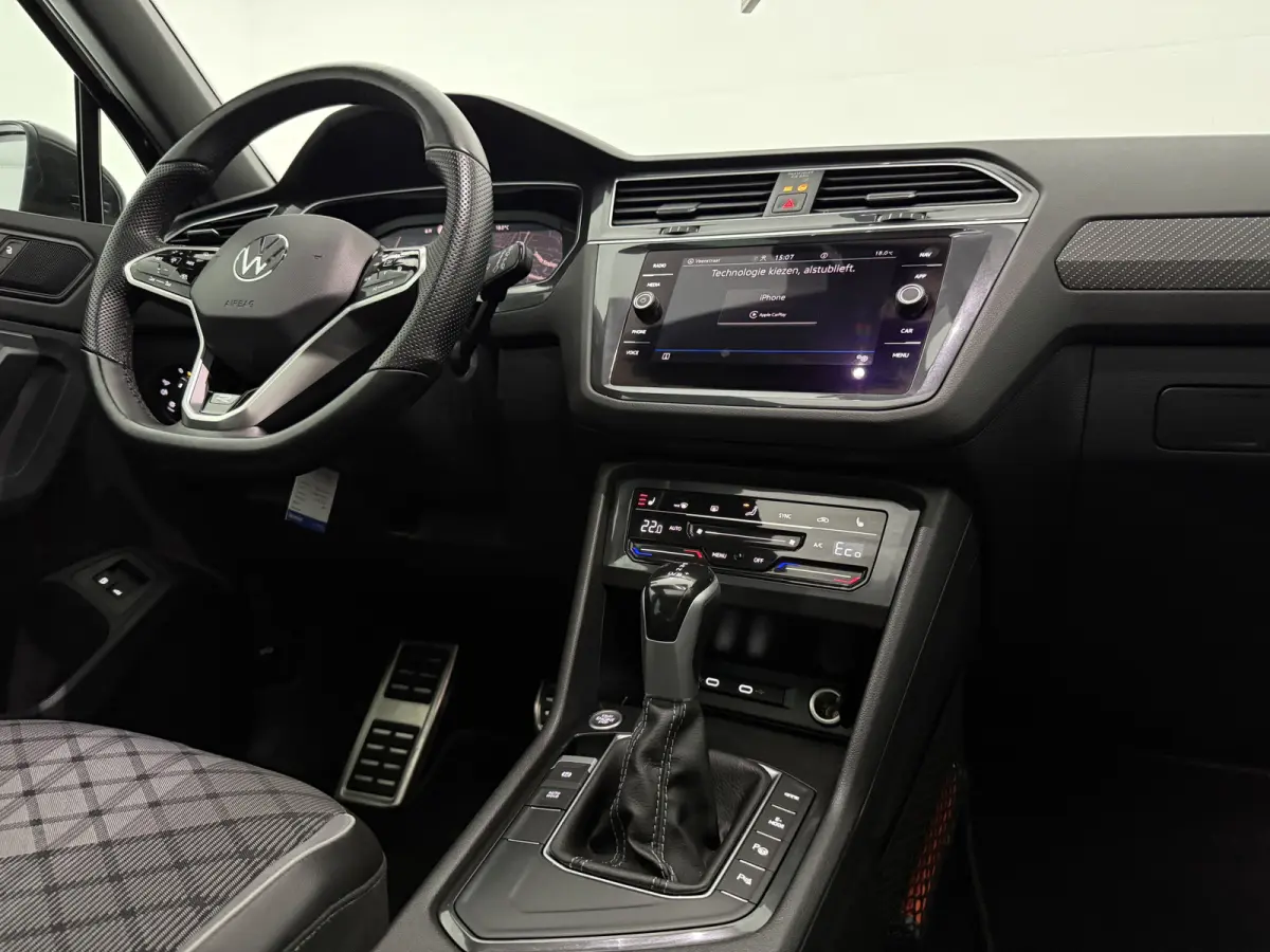 1.4 TSI eHybrid R-Line | Pano | Sfeer | Virtual | Camera | Carplay | Cruise | Stoelverw. | NAP