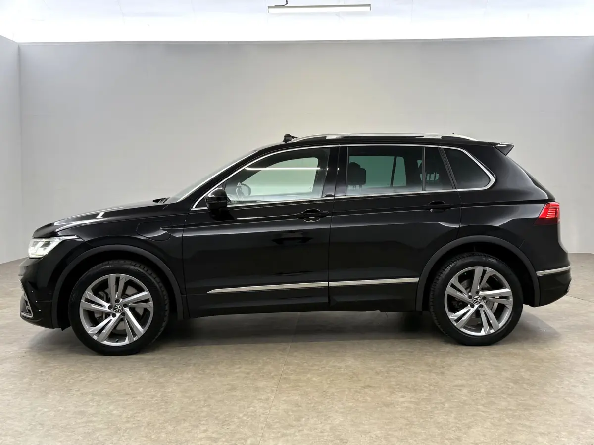 1.4 TSI eHybrid R-Line | Pano | Sfeer | Virtual | Camera | Carplay | Cruise | Stoelverw. | NAP