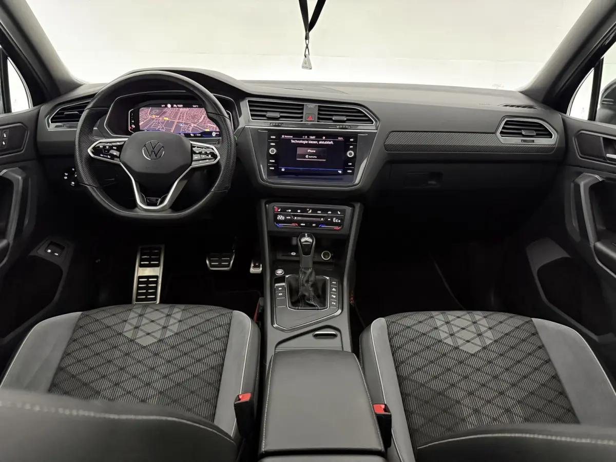 1.4 TSI eHybrid R-Line | Pano | Sfeer | Virtual | Camera | Carplay | Cruise | Stoelverw. | NAP