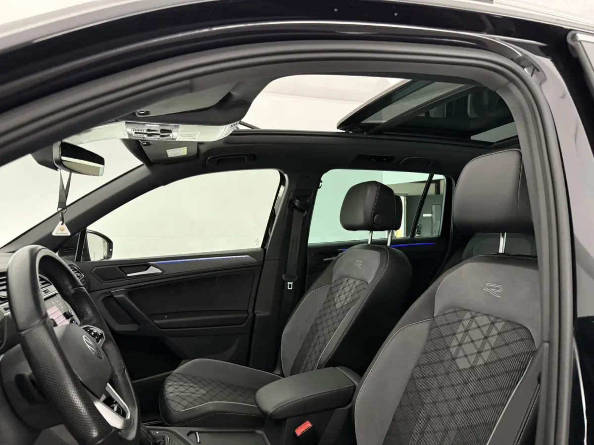 1.4 TSI eHybrid R-Line | Pano | Sfeer | Virtual | Camera | Carplay | Cruise | Stoelverw. | NAP