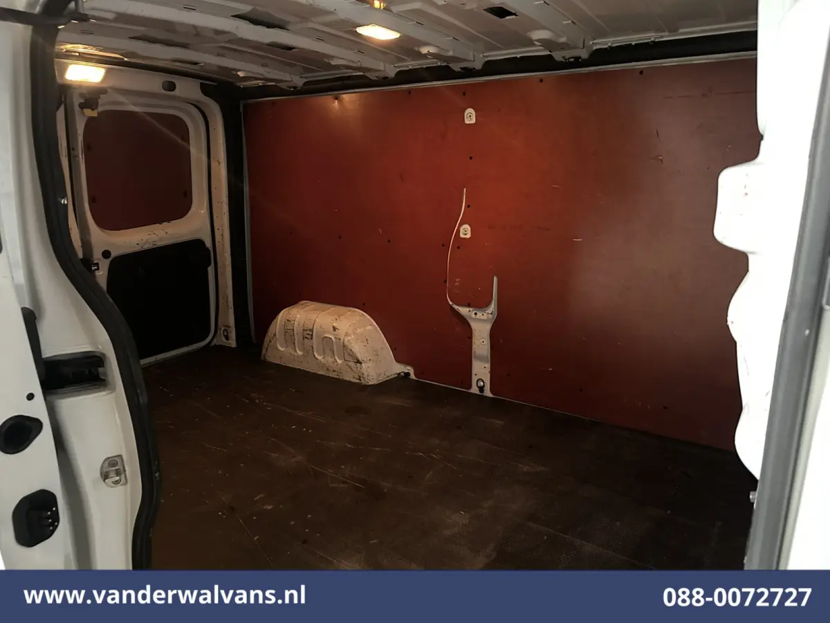 2.0 dCi 130pk L2H1 Euro6 Airco | Imperiaal | LED | Cruisecontrol | Parkeersensoren Bijrijdersbank