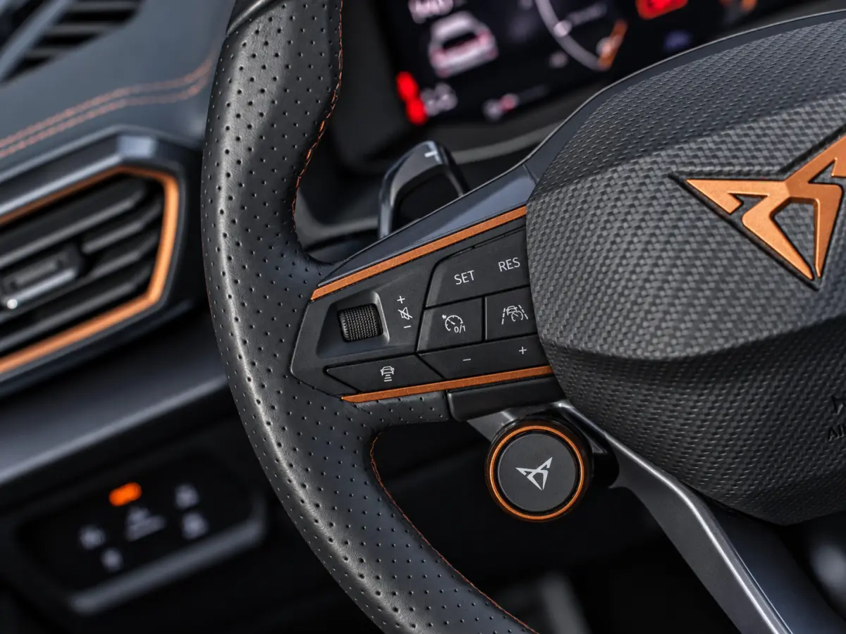 2.0 TSI 4DRIVE|PANO|BEATS|ACC|SFEER|360|19''