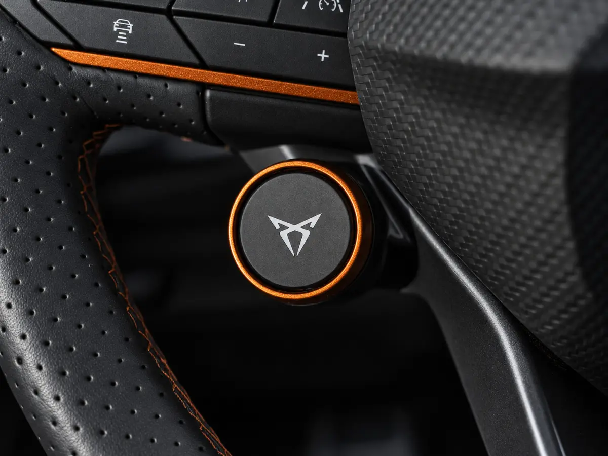 2.0 TSI 4DRIVE|PANO|BEATS|ACC|SFEER|360|19''