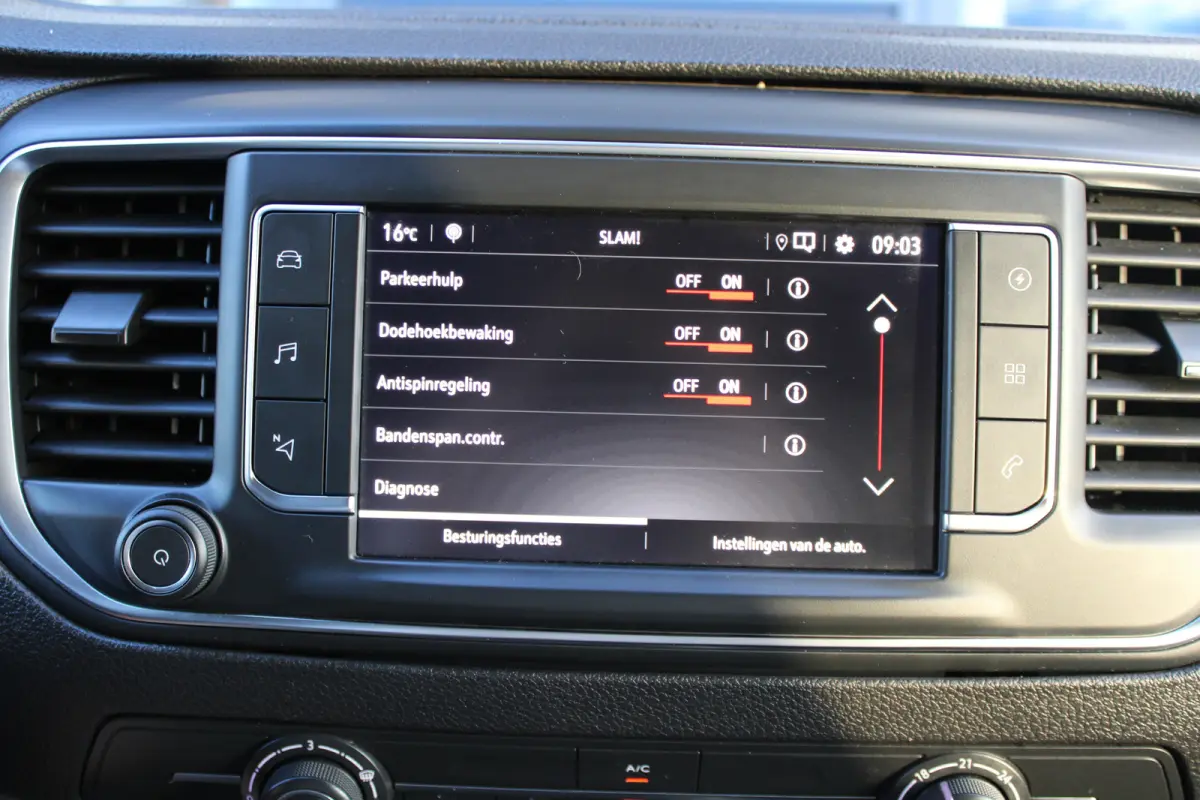 L2 50 kWh | CAMERA | NAVI | BETIMMERING | APPLE CARPLAY/ANDROID AUTO | SENSOREN VOOR/ACHTER |