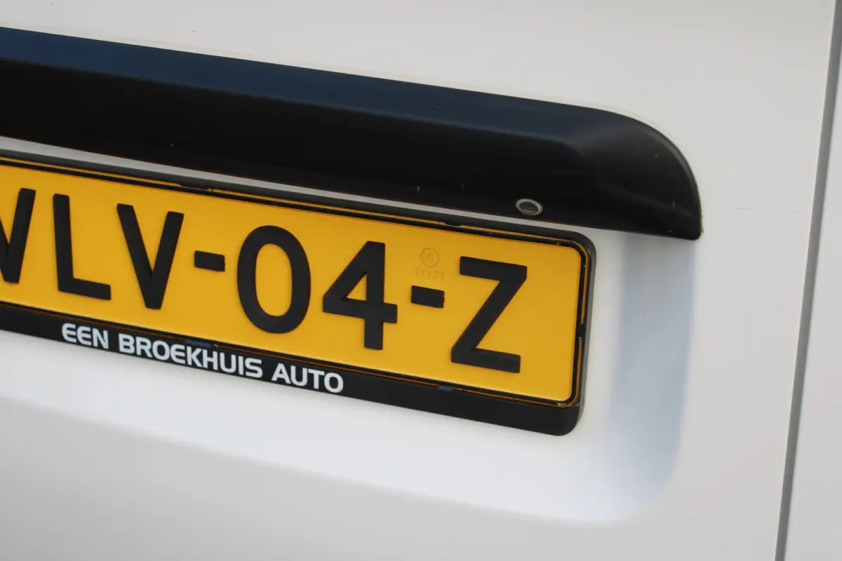 L2 50 kWh | CAMERA | NAVI | BETIMMERING | APPLE CARPLAY/ANDROID AUTO | SENSOREN VOOR/ACHTER |