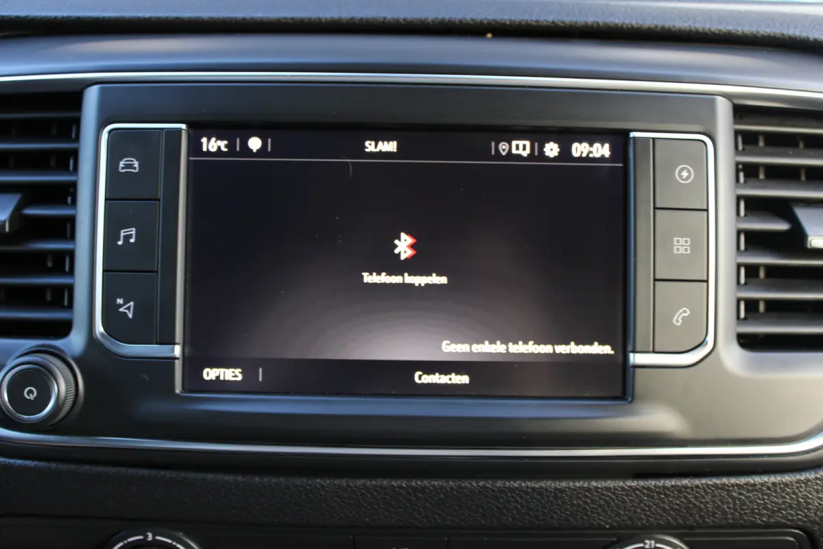 L2 50 kWh | CAMERA | NAVI | BETIMMERING | APPLE CARPLAY/ANDROID AUTO | SENSOREN VOOR/ACHTER |