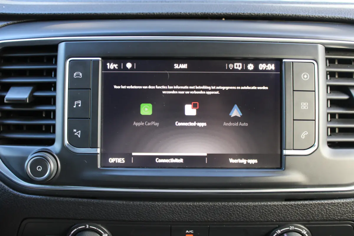 L2 50 kWh | CAMERA | NAVI | BETIMMERING | APPLE CARPLAY/ANDROID AUTO | SENSOREN VOOR/ACHTER |