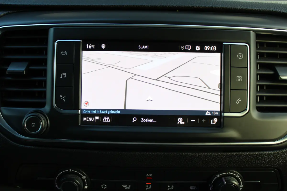 L2 50 kWh | CAMERA | NAVI | BETIMMERING | APPLE CARPLAY/ANDROID AUTO | SENSOREN VOOR/ACHTER |