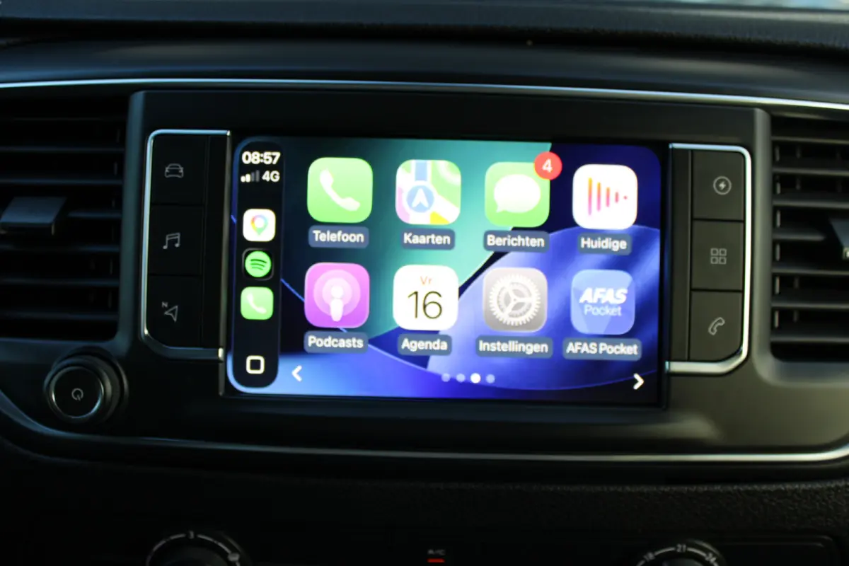 L2 50 kWh | CAMERA | NAVI | BETIMMERING | APPLE CARPLAY/ANDROID AUTO | SENSOREN VOOR/ACHTER |
