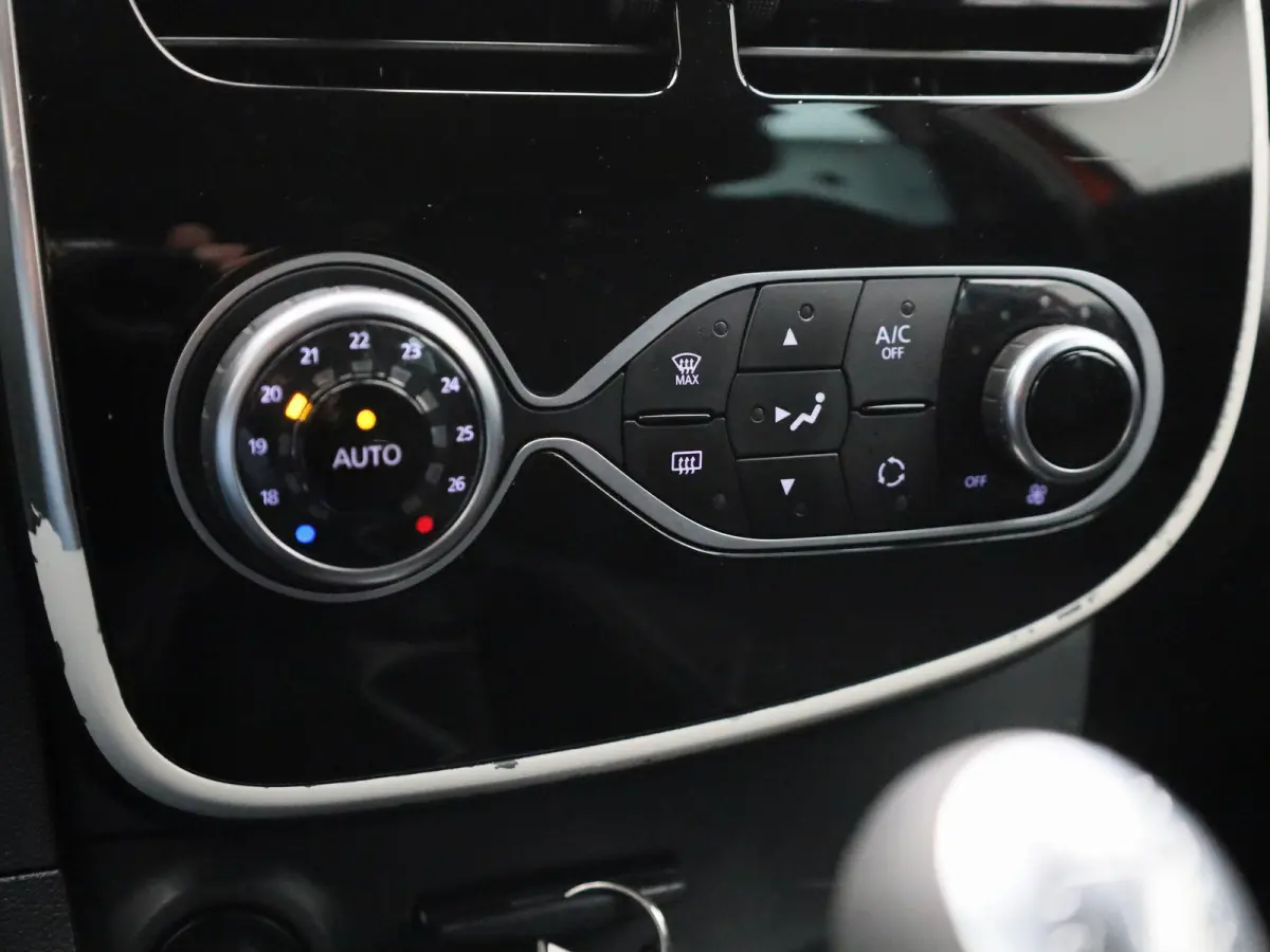 0.9 TCe Limited | Climate Control | Bluetooth | Cruise Control | Trekhaak |