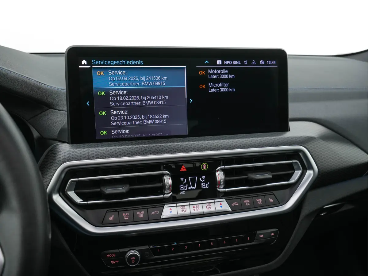 xDrive30e Business Edition Plus M-Sportpack (Plug-in) (INCL.BTW) Aut. *PANO | LEATHER | FULL-LED | HARMAN/KARDON | BLIND-SPOT | HEATED-SPORTSEATS | DIGI-COCKPIT | CAMERA | NAVI-FULLMAP | DAB