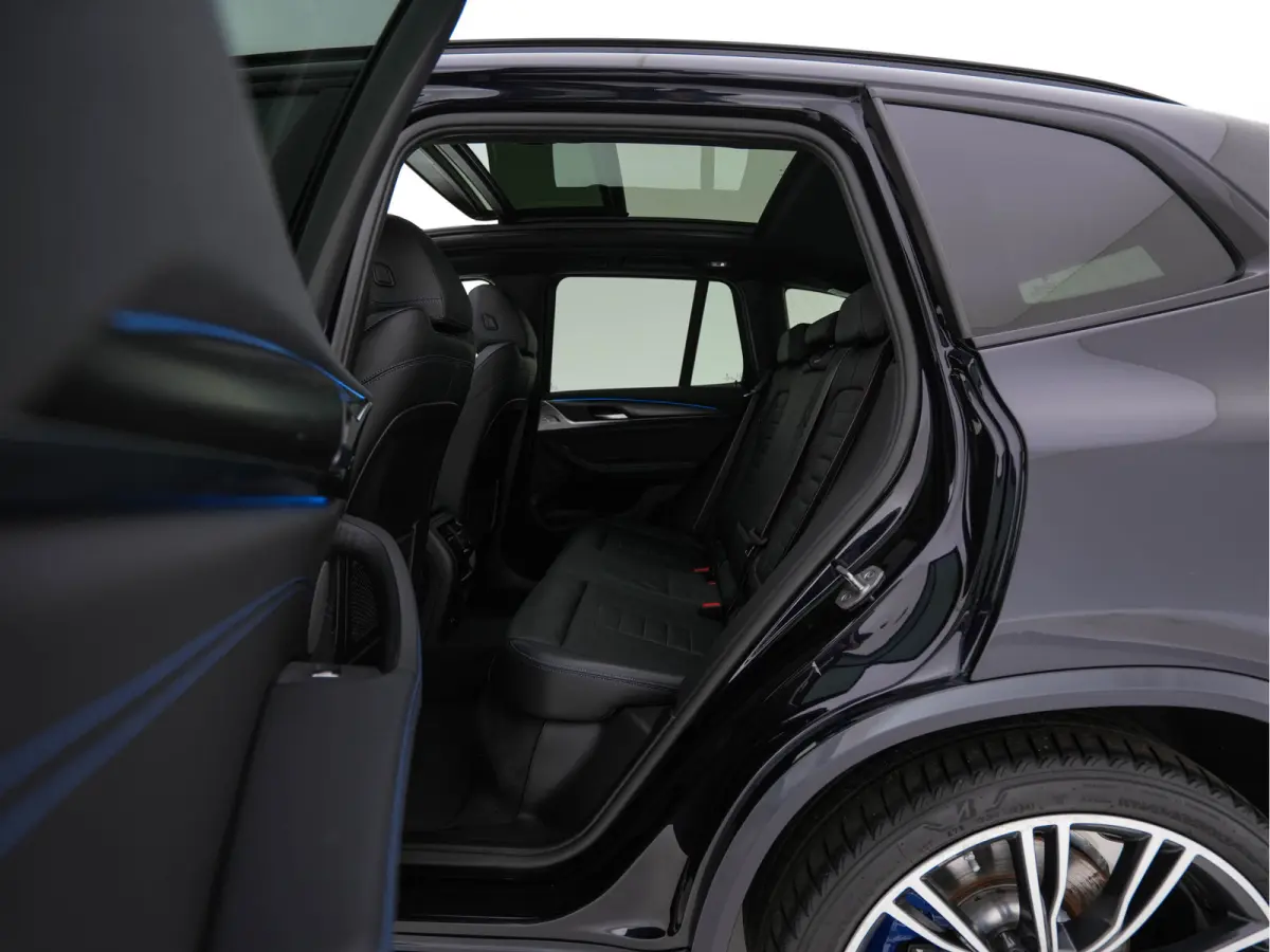 xDrive30e Business Edition Plus M-Sportpack (Plug-in) (INCL.BTW) Aut. *PANO | LEATHER | FULL-LED | HARMAN/KARDON | BLIND-SPOT | HEATED-SPORTSEATS | DIGI-COCKPIT | CAMERA | NAVI-FULLMAP | DAB