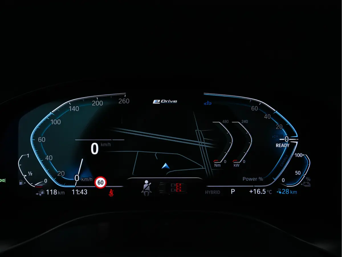 xDrive30e Business Edition Plus M-Sportpack (Plug-in) (INCL.BTW) Aut. *PANO | LEATHER | FULL-LED | HARMAN/KARDON | BLIND-SPOT | HEATED-SPORTSEATS | DIGI-COCKPIT | CAMERA | NAVI-FULLMAP | DAB