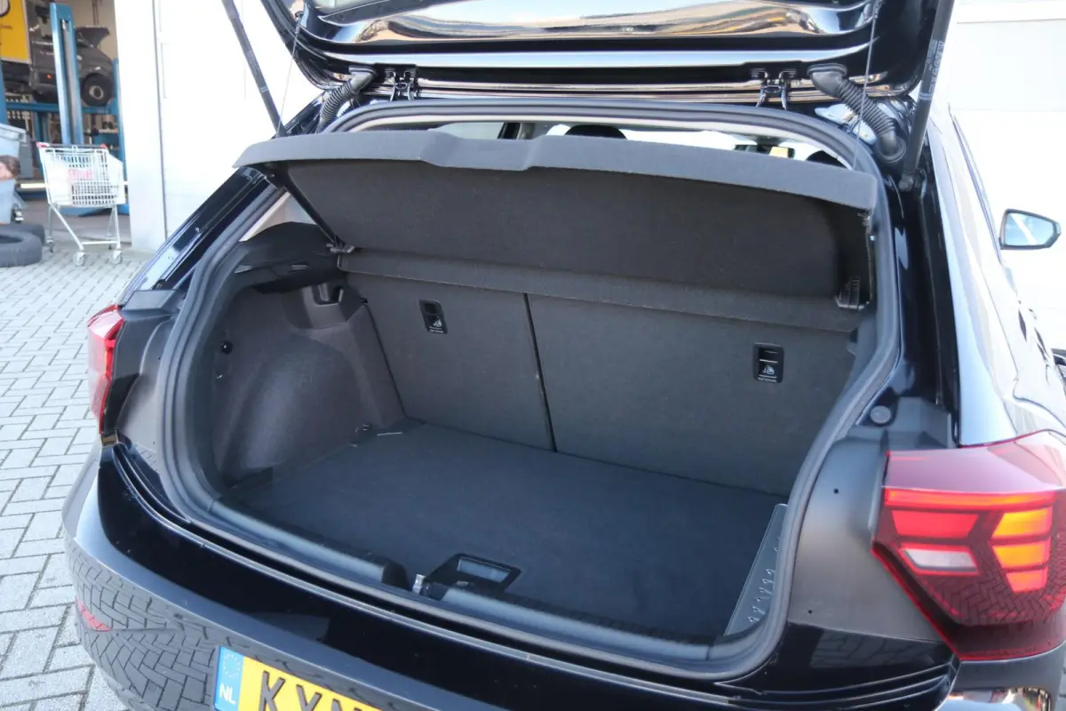 1.0 TSI 115pk DSG Goal | Navigatie | Trekhaak | Stoelverwarming | Clima | Achteruitrijcamera | App Connect