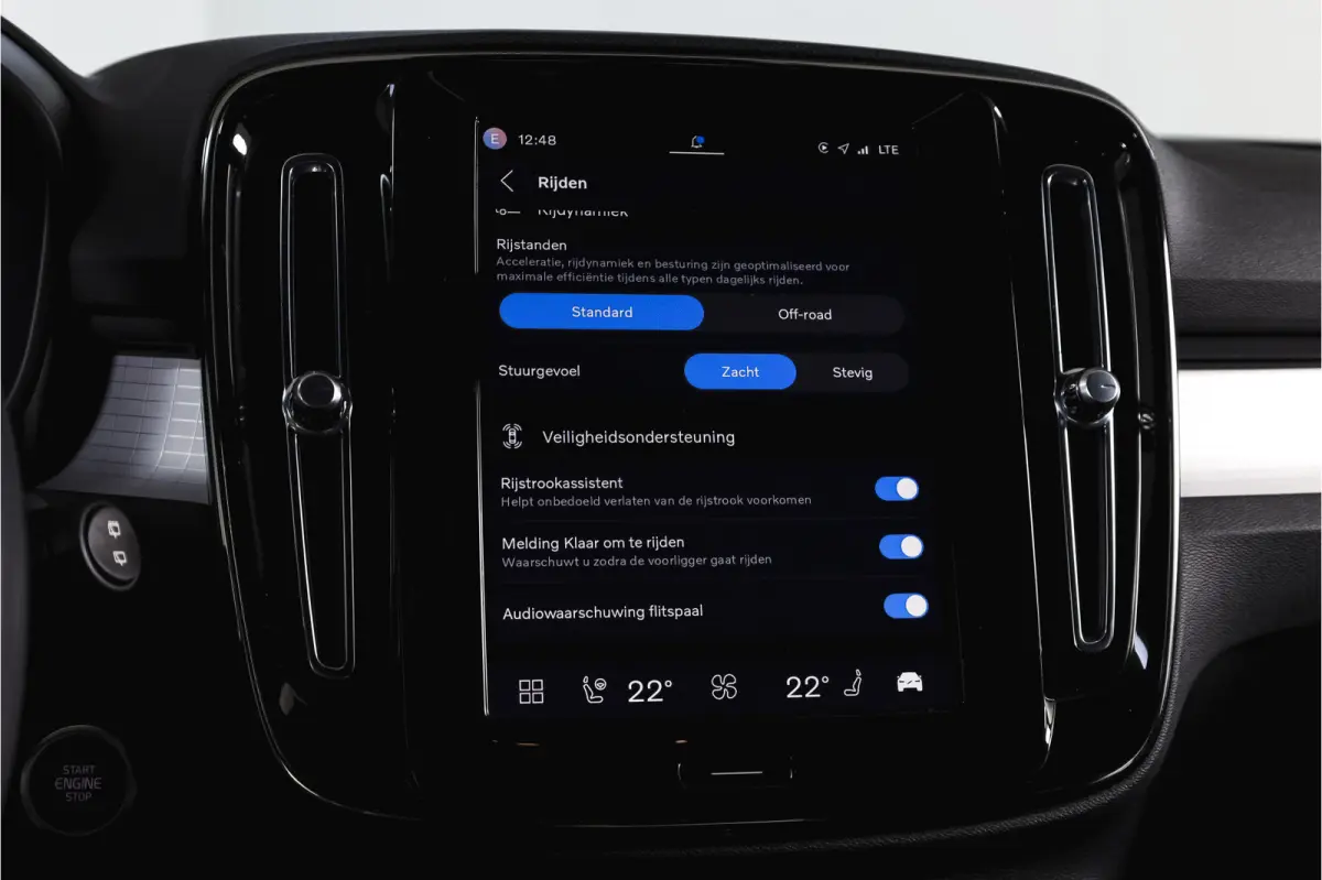2.0 B3 165 PK Core | Elek. Trekhaak  | Adapt. Cruise | Stoel-+Stuurverw. | Camera | NAV + Carplay | ECC | LM 18" |