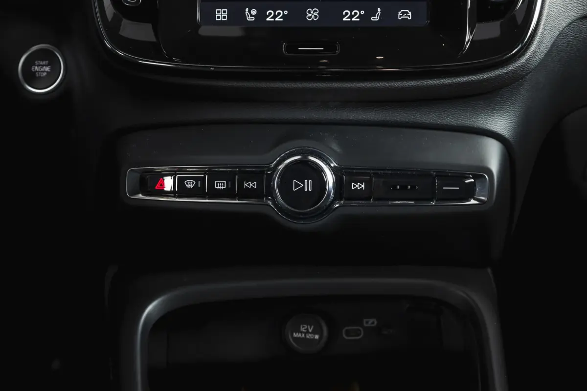 2.0 B3 165 PK Core | Elek. Trekhaak  | Adapt. Cruise | Stoel-+Stuurverw. | Camera | NAV + Carplay | ECC | LM 18" |