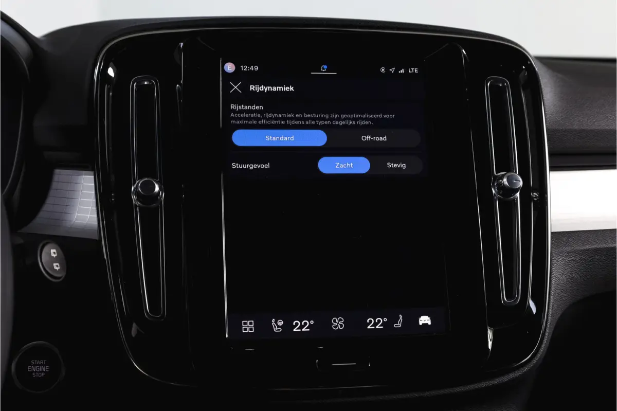 2.0 B3 165 PK Core | Elek. Trekhaak  | Adapt. Cruise | Stoel-+Stuurverw. | Camera | NAV + Carplay | ECC | LM 18" |