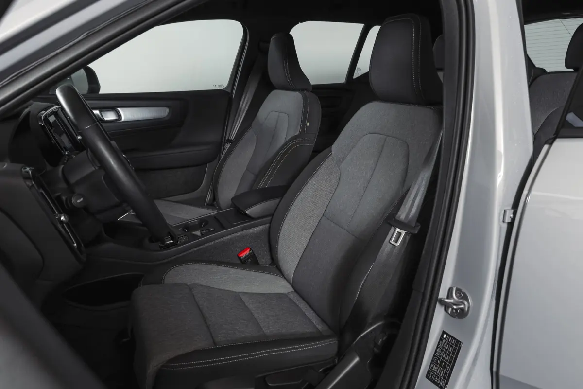 2.0 B3 165 PK Core | Elek. Trekhaak  | Adapt. Cruise | Stoel-+Stuurverw. | Camera | NAV + Carplay | ECC | LM 18" |