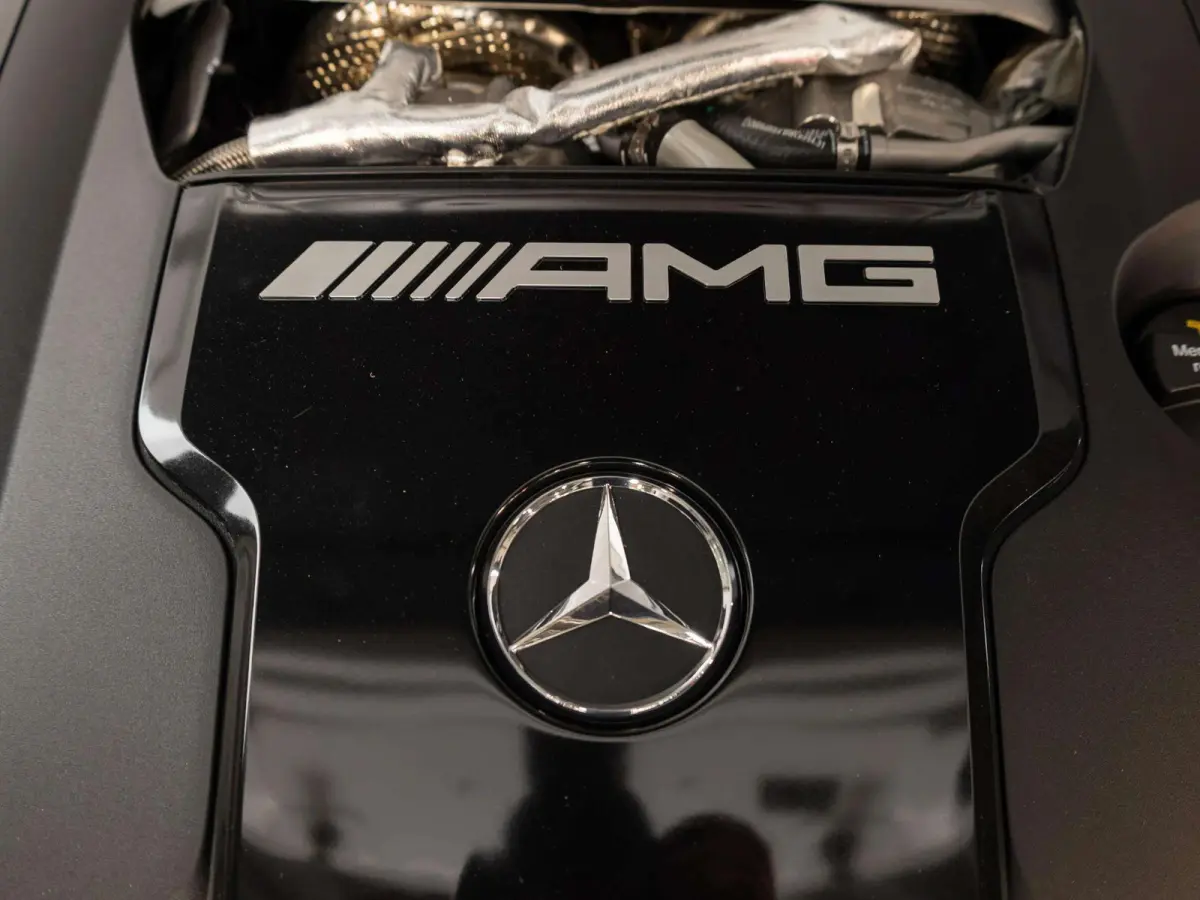 Mercedes-AMG 63 S E Performance Night Edition