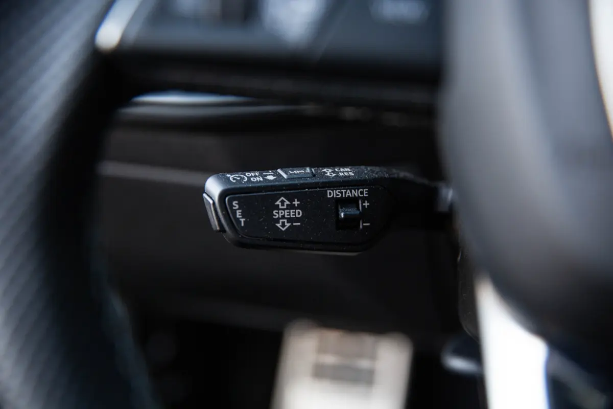1.5 35 TFSI S edition , Panoramadak, Apple Carplay, SONOS, Cruise control,