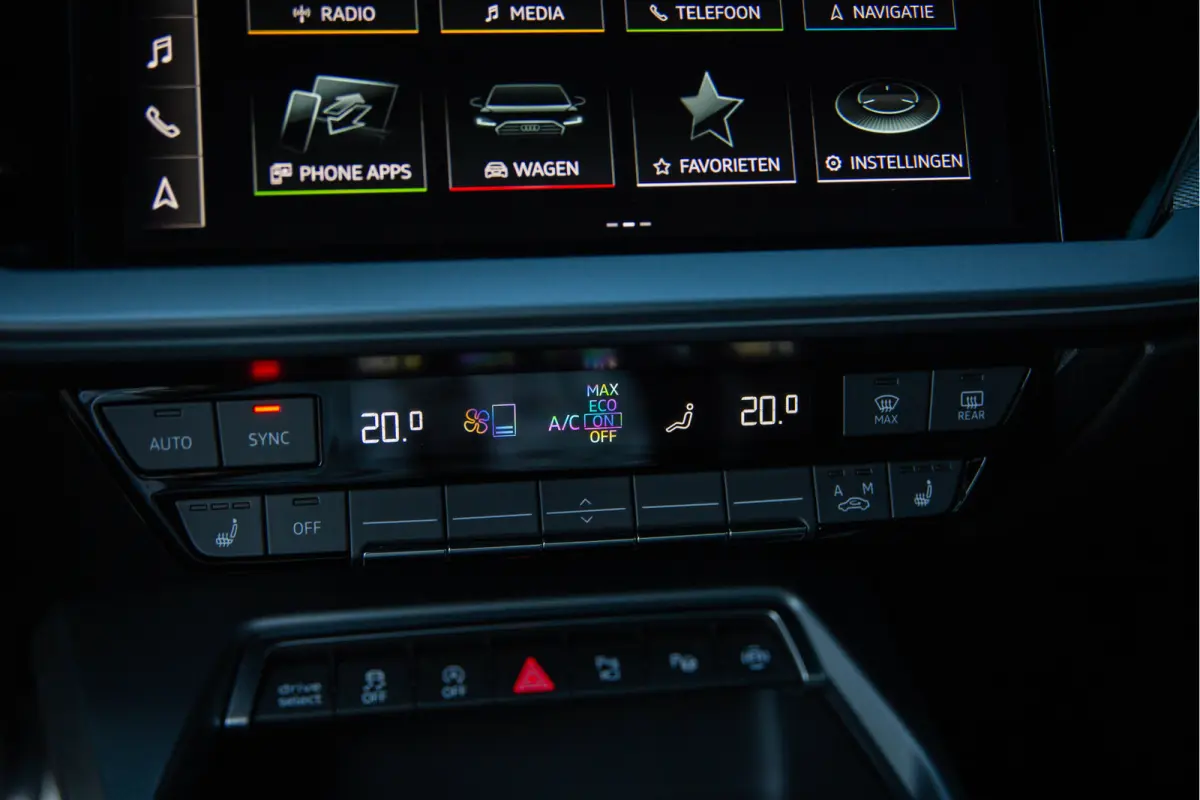 1.5 35 TFSI S edition , Panoramadak, Apple Carplay, SONOS, Cruise control,