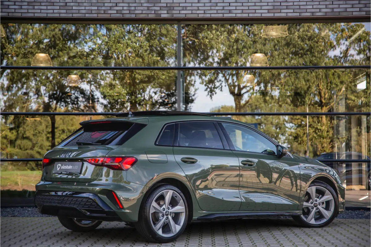 1.5 35 TFSI S edition , Panoramadak, Apple Carplay, SONOS, Cruise control,