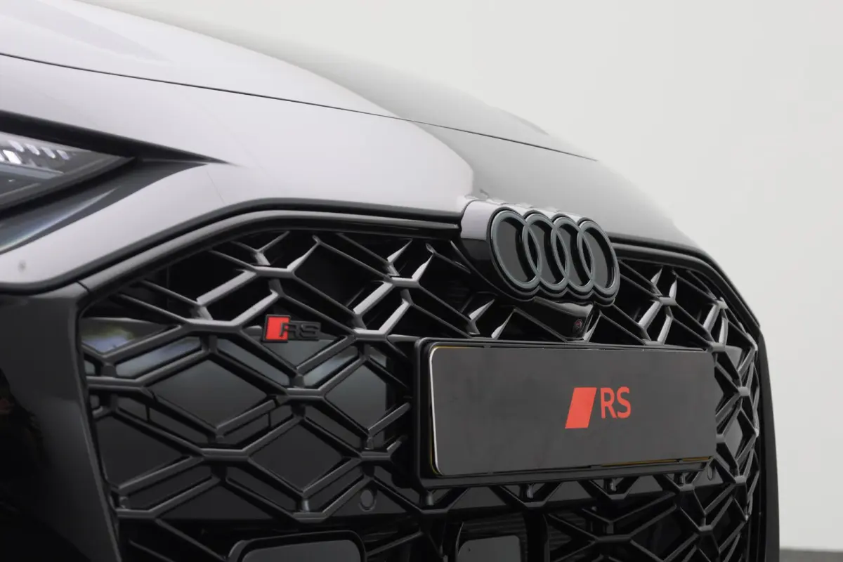 RS 5 Avant quattro 639 PK | RS-sportuitlaat | RS-sportstoelen | Alcantara RS-Stuur | 360 Camera | Bang & Olufsen | Stoelverwarming | MMI bijrijdersdisplay |